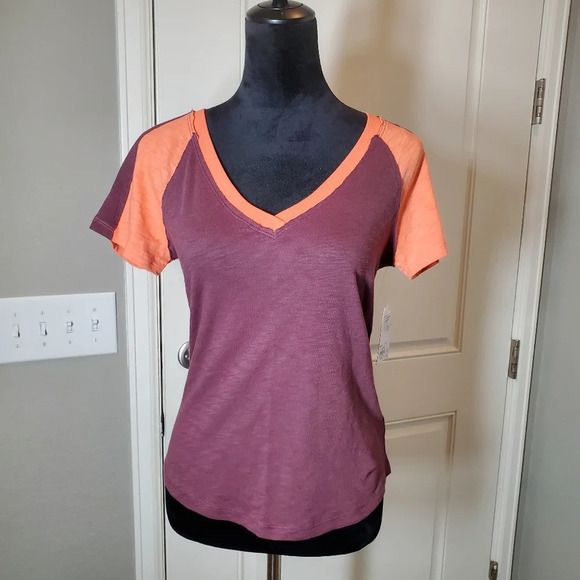 NWT SO Juniors Size Medium Short Sleeve Shirt Plum Prune - Picture 2 of 16